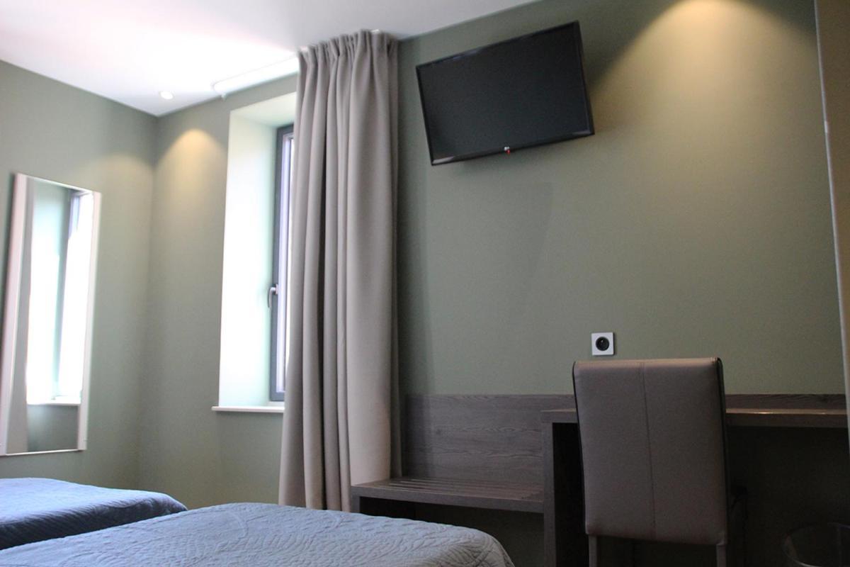 Hotel Le Pont Neuf Saint-Affrique Kültér fotó