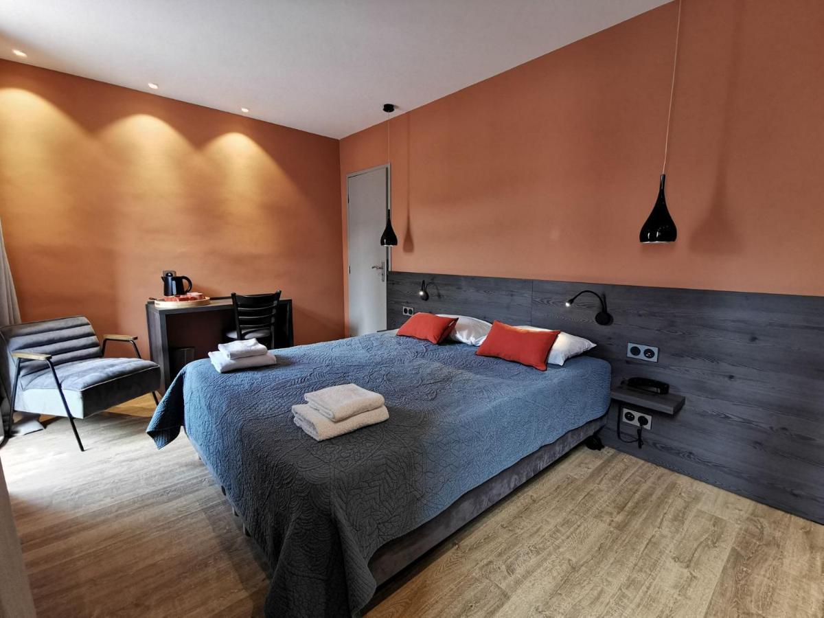 Hotel Le Pont Neuf Saint-Affrique Kültér fotó