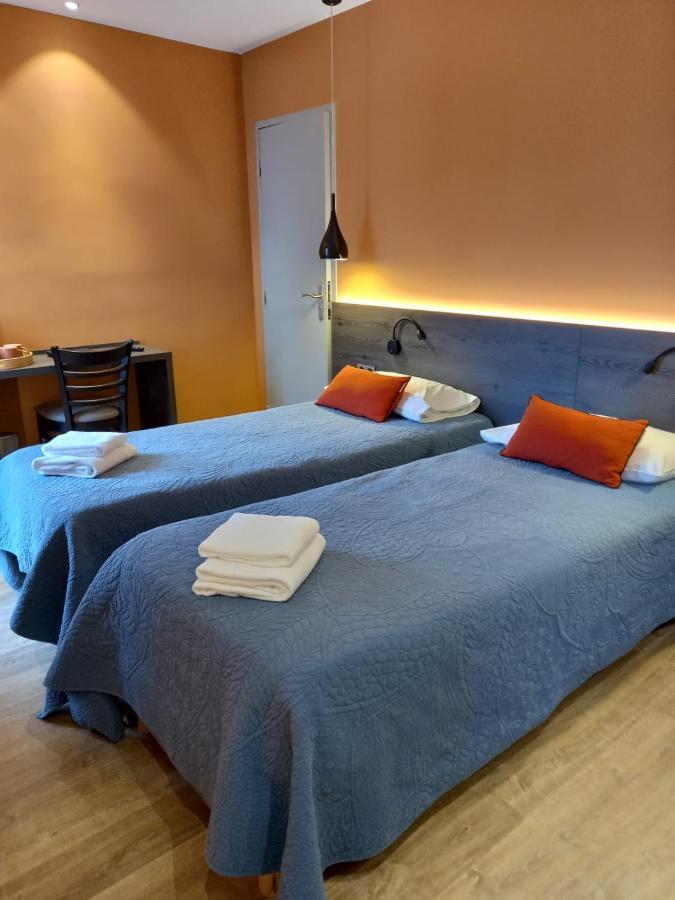 Hotel Le Pont Neuf Saint-Affrique Kültér fotó